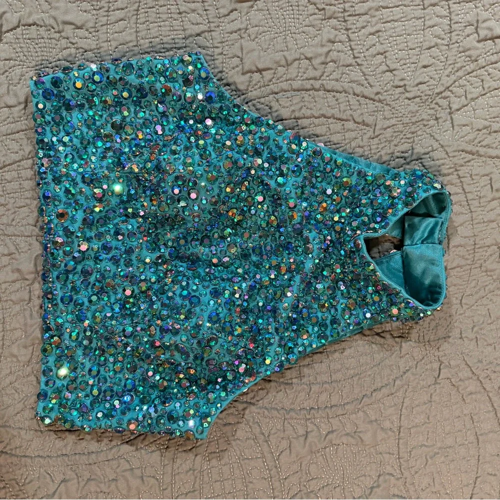 Sherri Hill Emerald Green Two Piece Dress - Picture 4 of 9